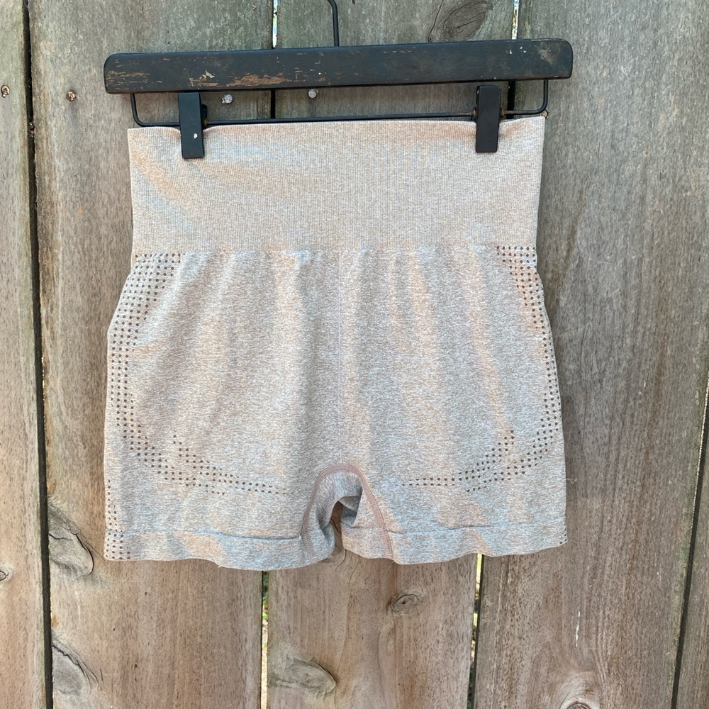 Seamless Biker Athletic Shorts Tan Brown medium